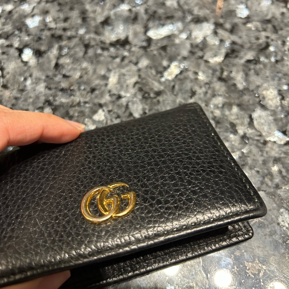 Gucci Black Pebbled Leather Card Holder with Gold Double G - Picture 2 of 5